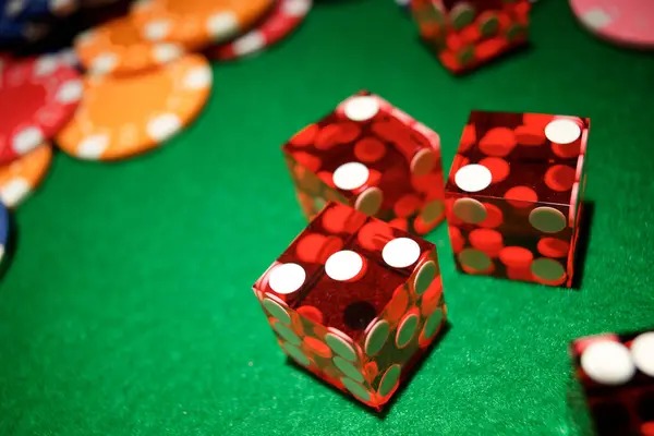 Hand rankings and payout structure Hand ranking chart for Caribbean Stud Poker
